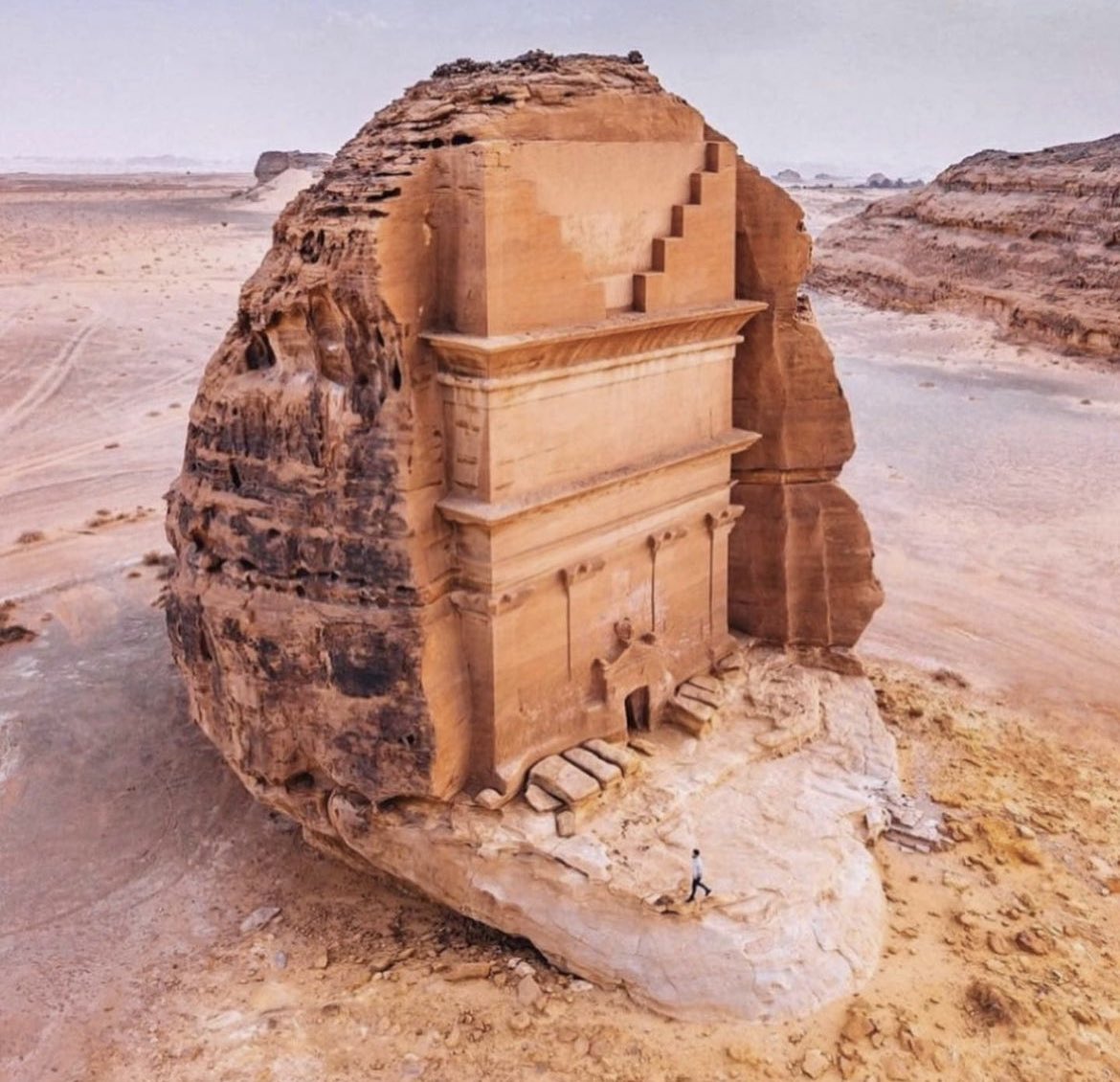 SHIBAMI___'s tweet photo. The Qasr al-Farid, known as 'The Lonely Castle,' holds distinction as the largest rock-cut tomb within the archaeological marvel of Hegra, situated in Saudi Arabia during the 1st century CE, under the dominion of the Nabataean Kingdom. This ancient realm's dominion extended from the Levant to northern Arabia, granting them control over the pivotal Incense Route traversing the Arabian Peninsula. The Nabataeans, enriched by trade, established opulent cities like Petra and monuments such as the Qasr al-Farid.

Found within the archaeological site of Madâin Sâlih in northern Saudi Arabia, the Qasr al-Farid is an intriguing structure. Despite its 'castle' designation, it was actually a tomb, constructed around the 1st century AD. The tomb stands as one among the 111 monumental tombs scattered throughout the Madâin Sâlih landscape. Notably, UNESCO recognized this site as a World Heritage site in 2008. What sets the Qasr al-Farid apart is its isolation; unlike most monumental tombs in Madâin Sâlih, which were constructed in groups, this tomb stands alone.

Curiously, historical records reveal that the Qasr al-Farid was never brought to completion. Unfortunately, the reasons for this, as well as the identity of its intended occupant, remain shrouded in mystery. Whether it was abandoned by its owner or its workmen, the answers are lost to time.

As the 3rd century A.D. dawned, the once-thriving Incense Route began to wane due to the turmoil faced by the Roman Empire. This decline in political and economic stability had a far-reaching impact, leading to the deterioration of trade along the route. Towns lining the path suffered as a result, marking the end of an era.