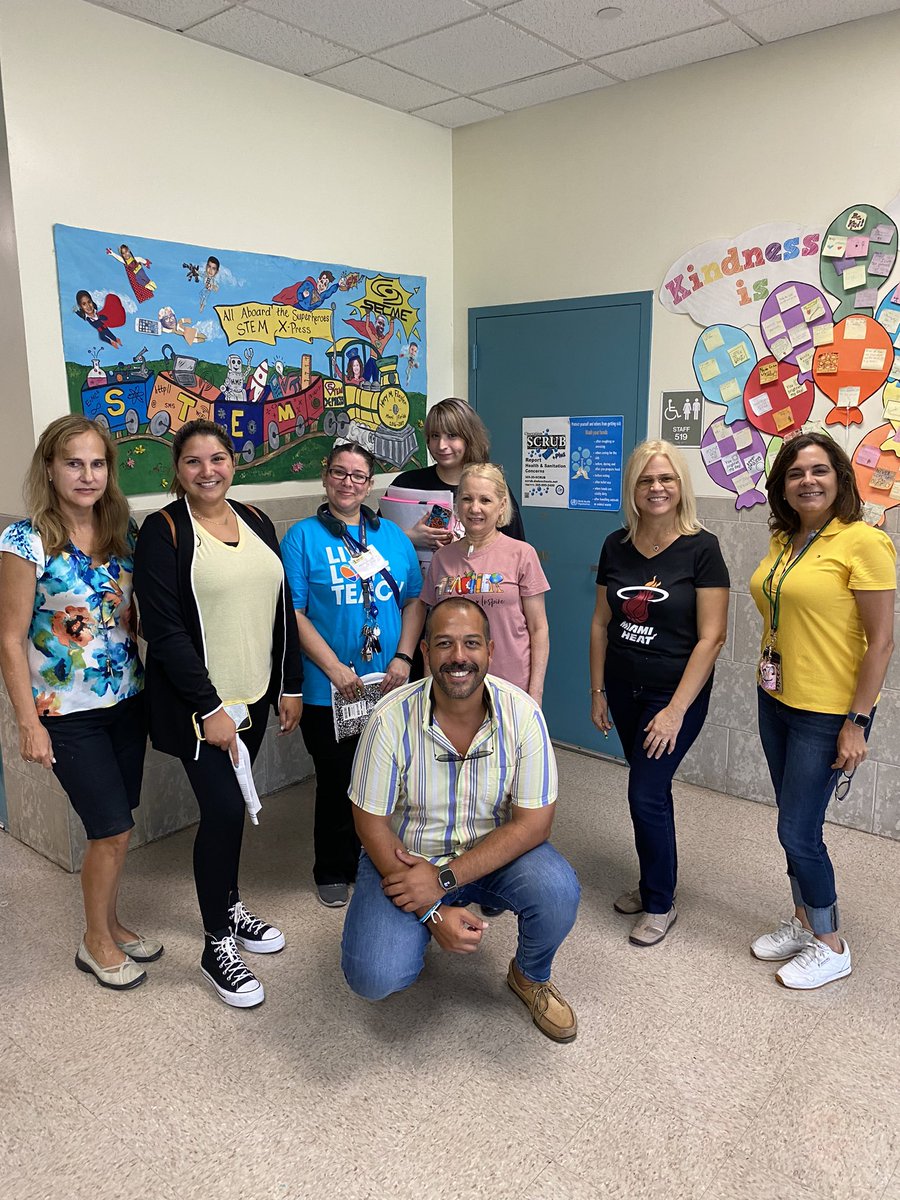 vicefranco's tweet photo. successful New Teacher Orientation at Henry M. Flagler Elementary! Thank you Mrs. Lamazares and Mrs. Piloto for entrusting me with this task! #LeadershipDevelopment #leadershipinaction #ProjectREDI #nto #futureAP @MDCPSCentral @HMFlagler_ES @MDCPS @mdcps_profdev https://t.co/flYdg3gm9s