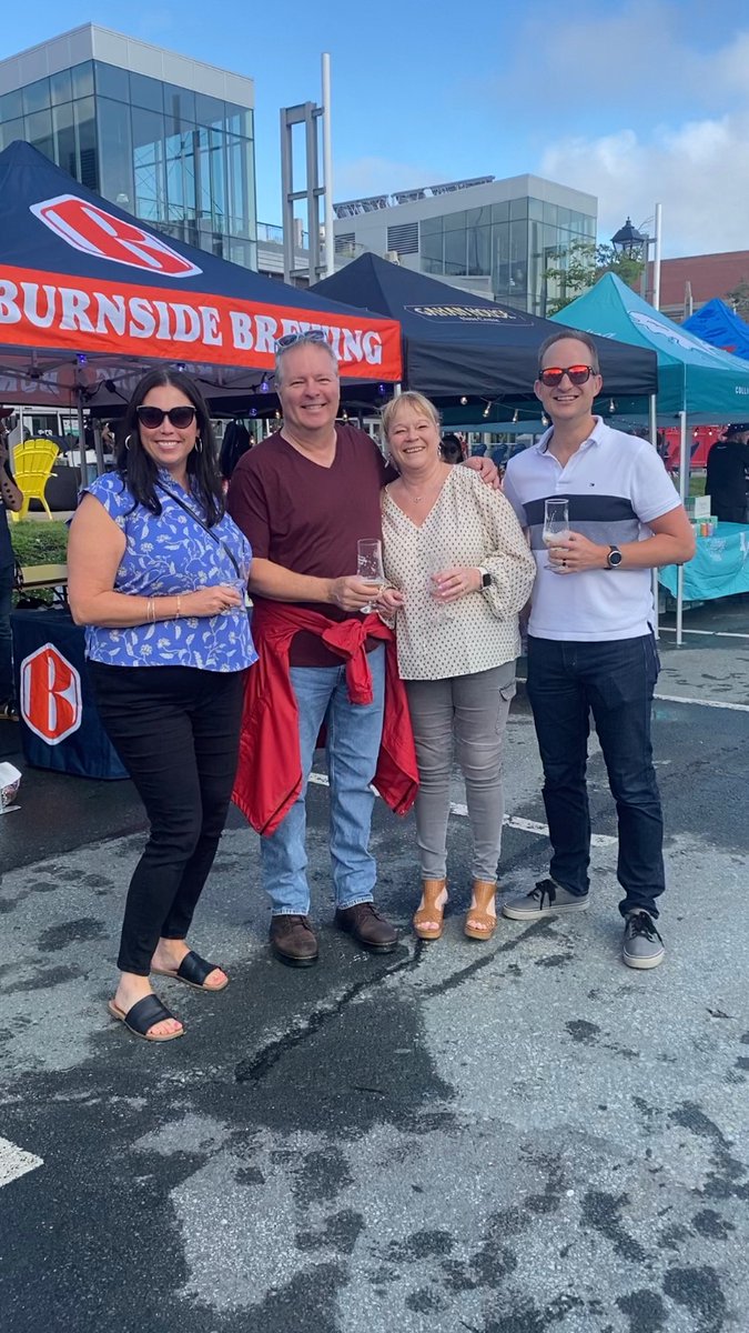Sun’s out and we’re having a great time! Come on down to the Seaport and join us! 🍻 #SeaportCiderAndBeerfest #HalifaxFizzfest