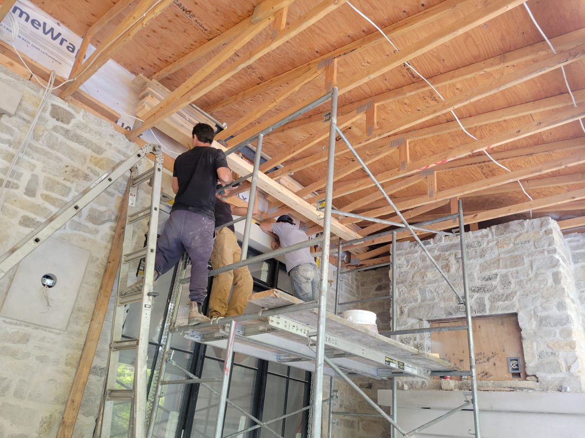 pjmasonry's tweet photo. Installing the natural #limestone beam over windows and doors on the #newhome #Build #yqg #masonry #stonemasonry #stonemason #stonework #Stonehouse #stonewall #project #picoftheday #photooftheday #contractors #architectural #homeideas #Construction @pjmasonry https://t.co/N9Rz4Bmmj6