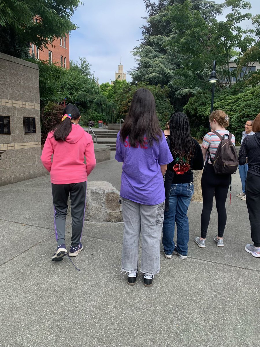 EveryGirlShine's tweet photo. Seattle College Tours ! We had so much fun visiting the University of Washington and Seattle University. This gives us the opportunity to allow our stars to explore their academic options and hear more about college life ! 
#shininginseattle #everygirlshines #collegetours https://t.co/mtuOBSVvxq