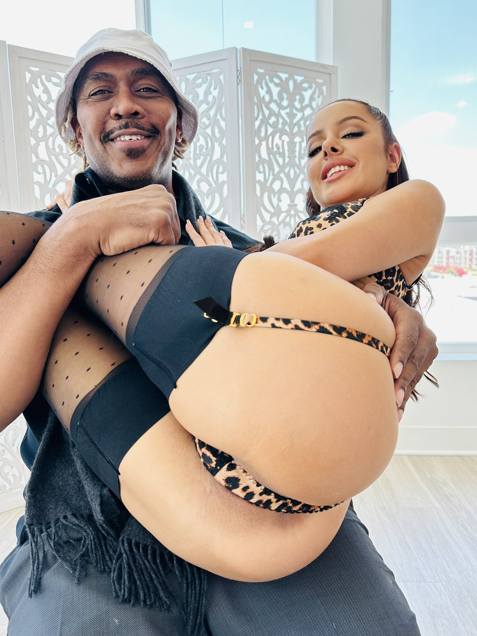 DREDD on X: 🔥🔥🔥 @vannabardot 😜😈🥵 t.co74x3qWJmfc  X