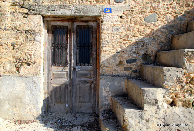 photosofcyprus's tweet photo. Pomos Village #Cyprus #Pomos #Paphos #Architecture #Door #History #Clture #Travel https://t.co/vvvf9NfyAJ