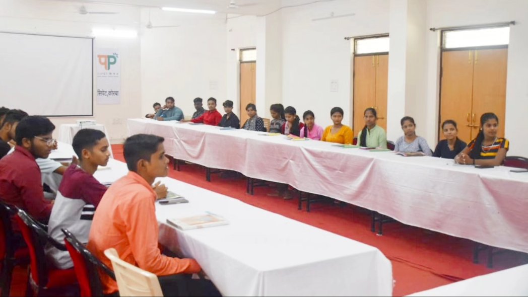 cipet_korba's tweet image. 🚀 Sparking Brilliance! 🌟 Day 7 of our vibrant Students Induction Program at CIPET-KORBA brought together sharp minds from the Class of 2023-24. Get set to explore a journey of knowledge, growth, and endless possibilities. 📚✨ #CIPETKorba #SIP2023 #NewBeginnings 🌐