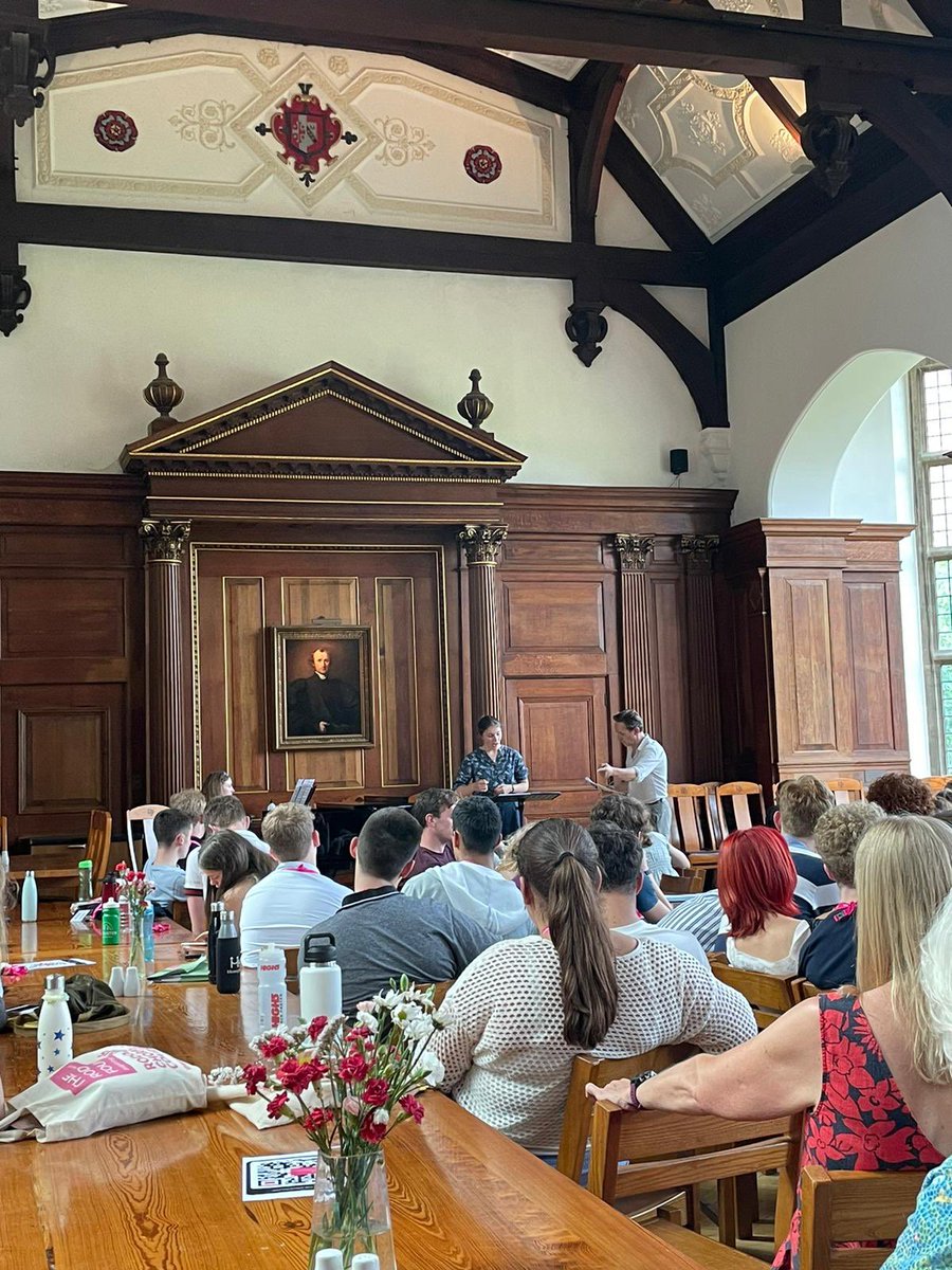 We were lucky to have <a href="/iestyn_davies/">𝕚 𝕚 𝕕𝕒𝕧𝕚𝕖𝕤</a> with us today at Selwyn for a vocal masterclass! Congratulations to all the performers, and thank you Iestyn for your brilliant coaching 🎶
