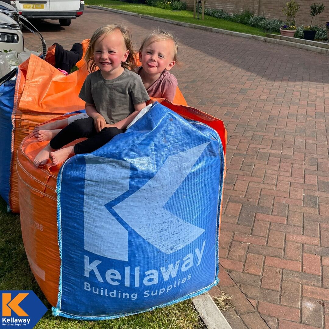 🐣The perfect way to take a break after a big job! Our little customers love our dumpy bags just as much as our grown-up ones.

Thank you for sharing your pictures with us.🥰
#KBS_Customers