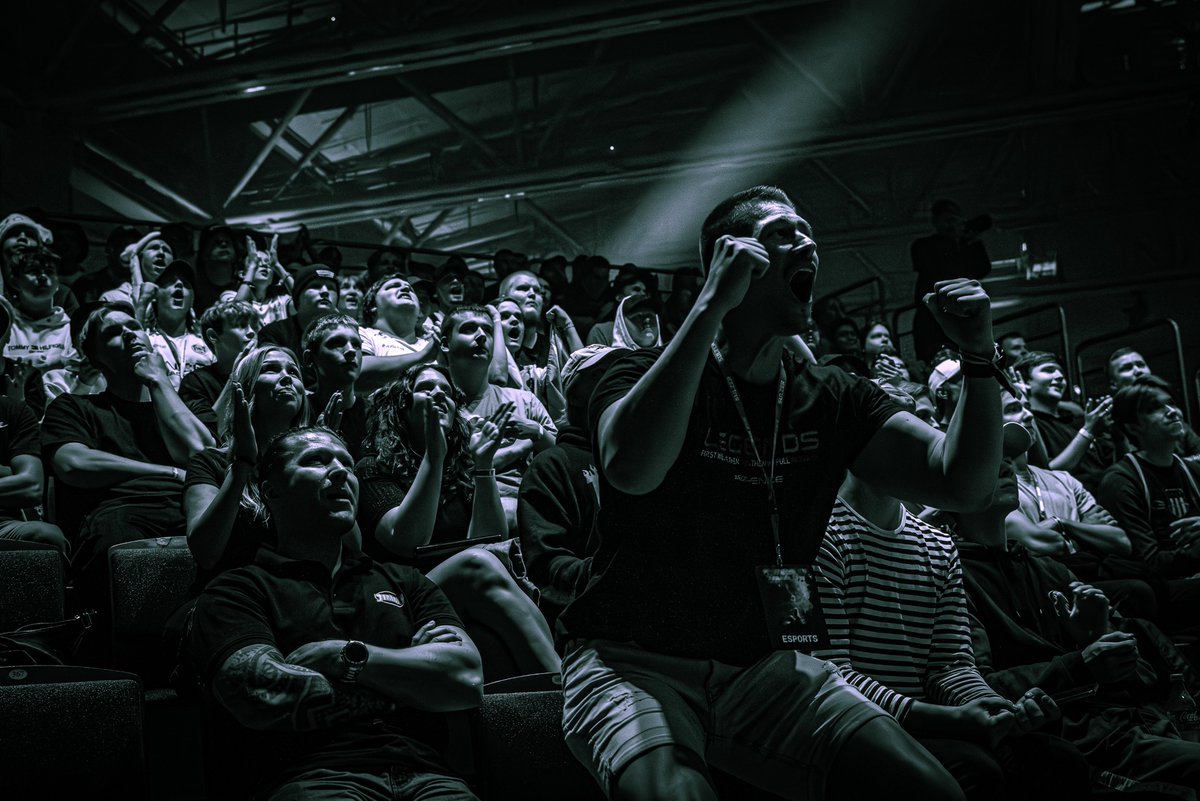 WoodedMicrob tweet media