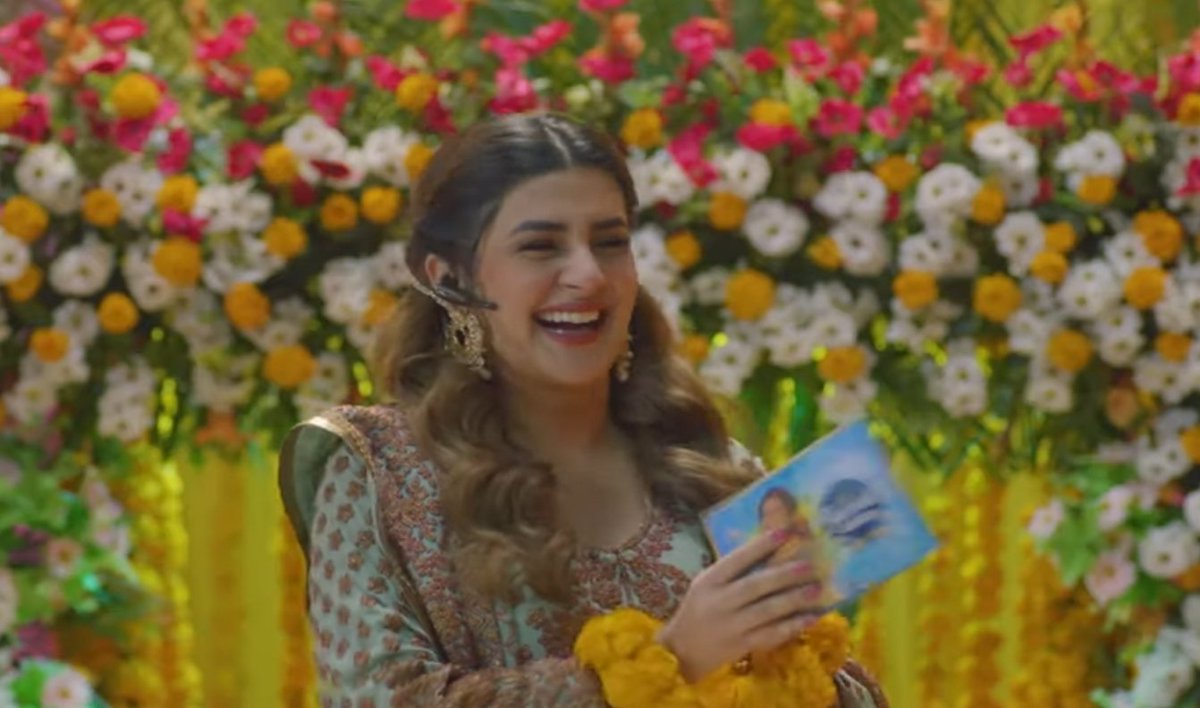 whateverfajar's tweet photo. @KubraMKhan you ACTUALLY nailed it!!! SO PROUD OF YOU OMG!! SO EXCITED TO WATCH THIS DRAMA! You're such a natural actor! You look absolutely beautiful 😭❤️
#kubrakhan
#jannatseaagay https://t.co/aUIbjiGt3d