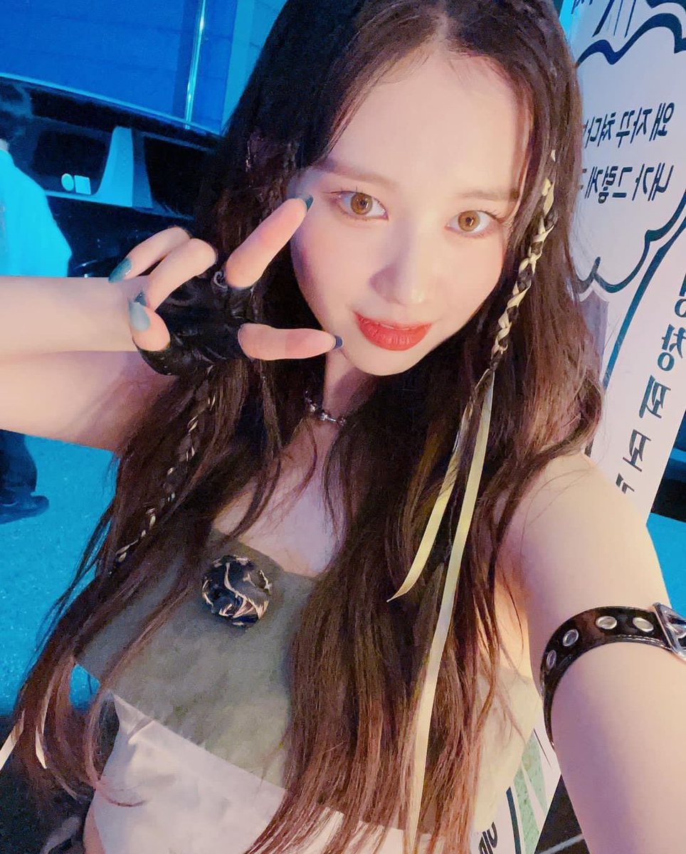 🗓️ DAILY REMINDER

#QUEENDOMPUZZLE #엘리 #퀸덤퍼즐 #ELLY