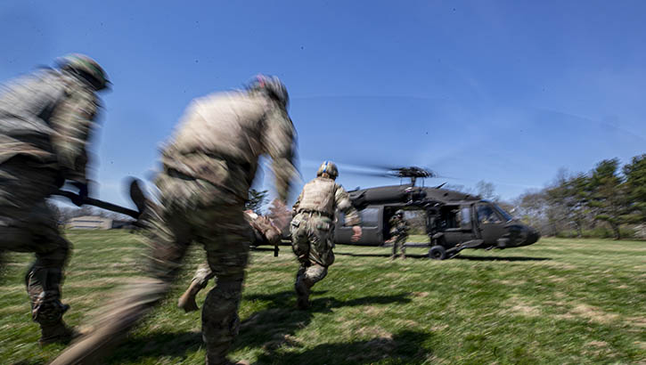 DoD_DHA's tweet photo. Many service members work in high stress, high intensity environments. These demands can lead to a risk of burnout for even the strongest among us. 

Learn how to recognize signs of #burnout and the best way to combat them: 

https://t.co/r2AIghgC4m  

#DefendYourMH https://t.co/VJI8Qvlr3F
