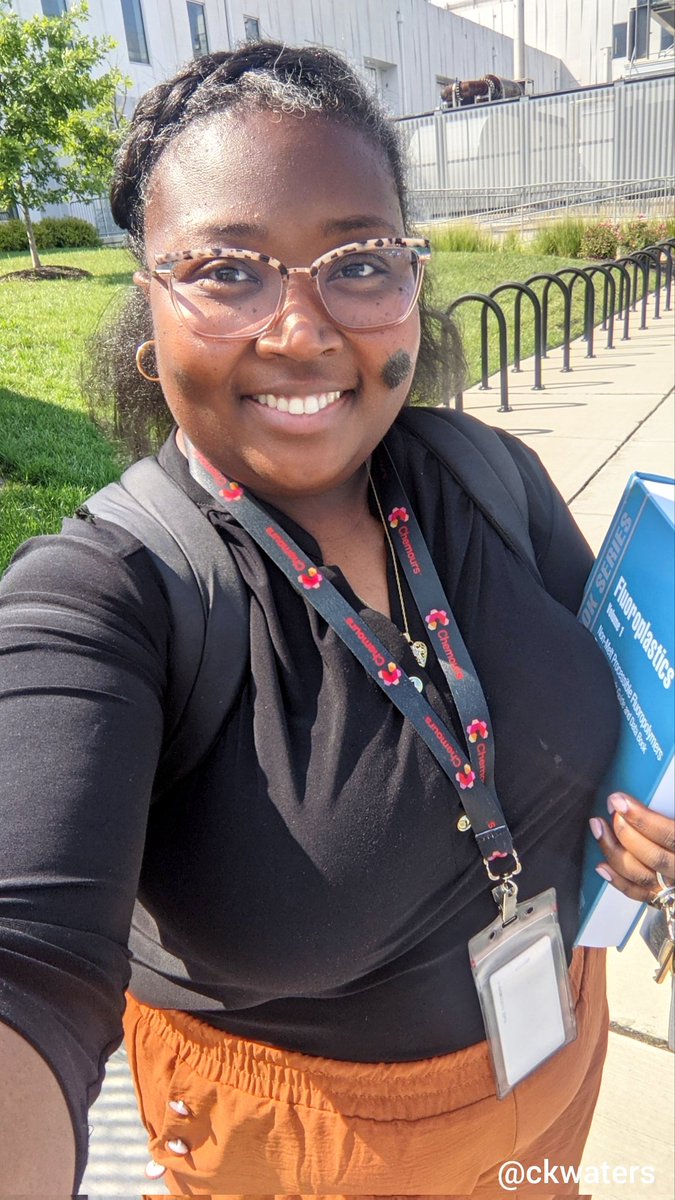 ckh2os's tweet photo. Happy #BlackinChem Week! Embrace your uniqueness and march to the beat of your own drum. It always brings me joy seeing so many of us thrive. Let me know how I can help you on your journey! ๐ฉ๐พโ๐ฌ๐๐ #BlackinChemGroove #UniqueinChem #battchat @BlackInChem https://t.co/hE8vlWXYPf