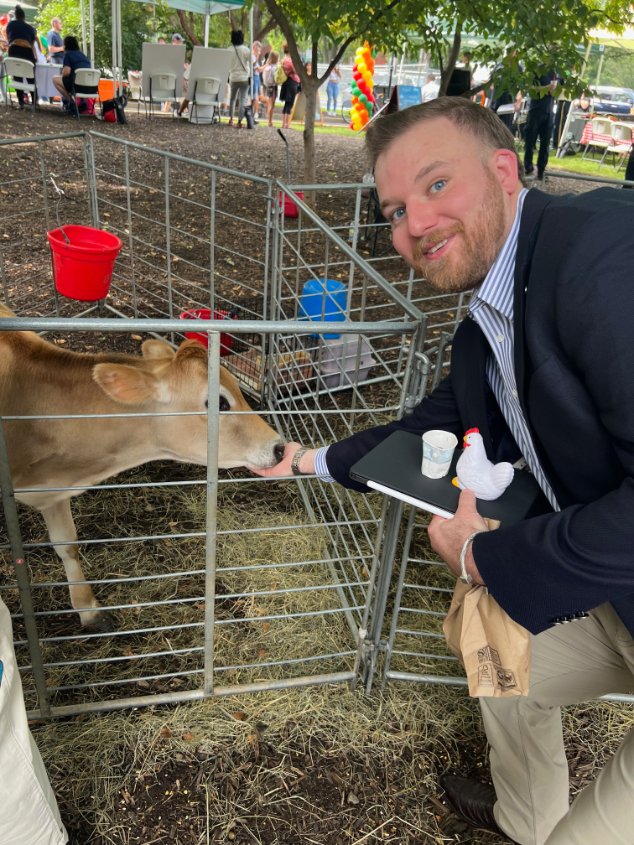 Our CEO, Colton Buckley, had the chance to stop by USDA Headquarters’ Farmers Market in Washington, DC today! What a way to wrap up National Farmers Market Week with a bang and celebrate the incredible flavors that our farmers bring to our tables! 🥕🌾🌽⁠

#usdafarmersmkt