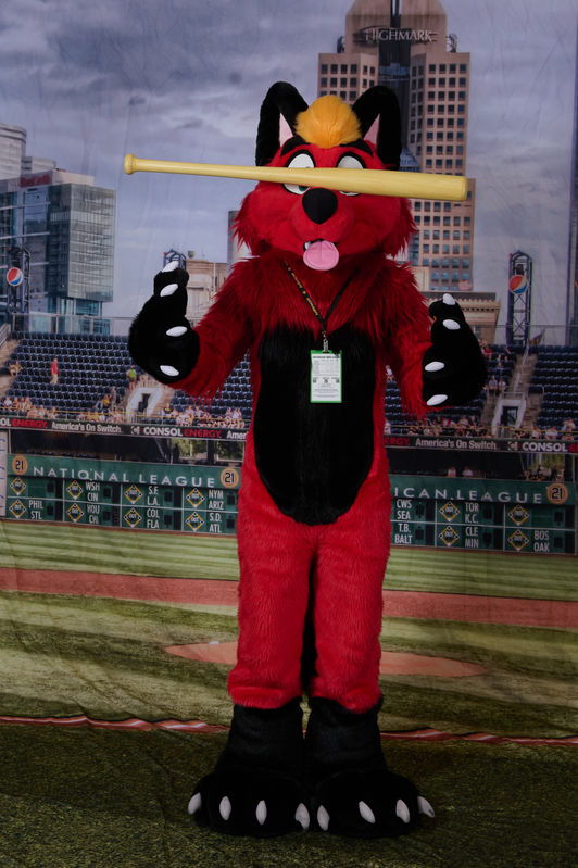 Melvis_Barksy's tweet photo. "THIS was the best batter you guys could get?" #FursuitFriday #Furry #Fursuit

📷 - Dragonscales https://t.co/phSBRKTQGP