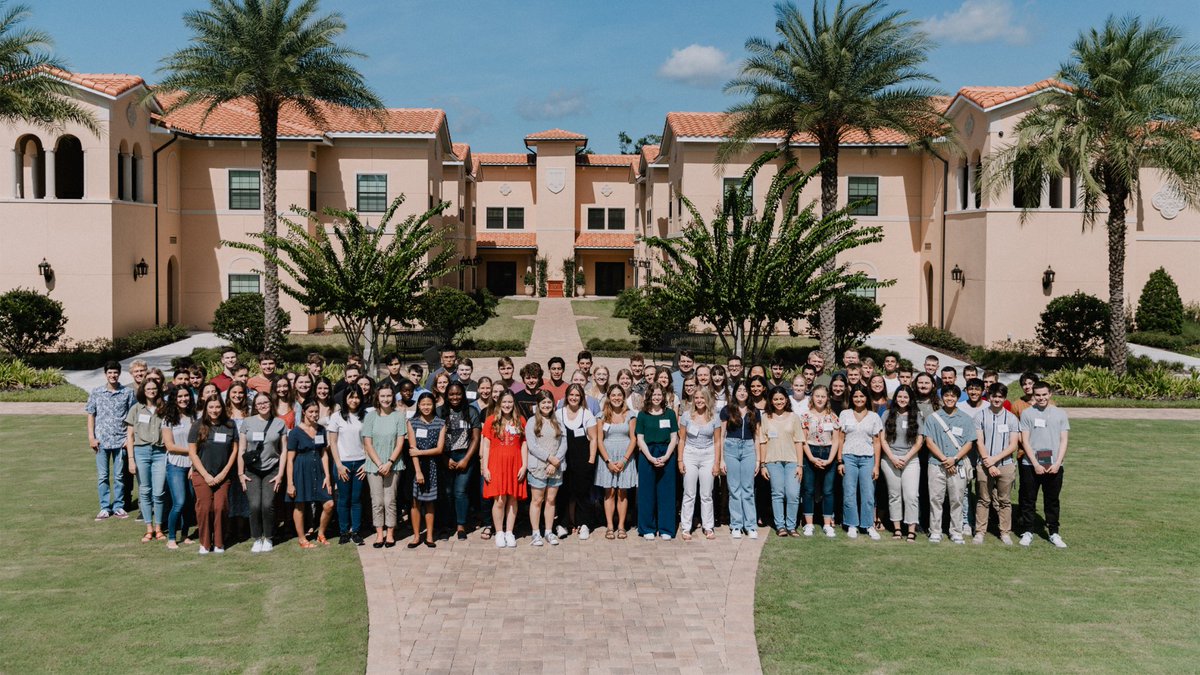 Yesterday, our new students had the opportunity to explore our campus, meet our president and faculty, and enjoy a welcome reception with their families. We’re grateful that they are here and part of our student body.