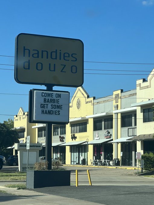 Watch Nic Sahara's leaked NSFW photo on TwXstars