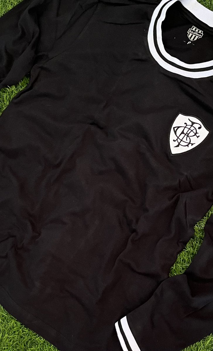 fanaticosretro's tweet photo. 🚀⭐️ | Botafogo 1942 Manga Longa

Lançamento da camisa retrô oficial do FOGÃO de mangas longas. ⚫️⚪️ 

Confeccionada em algodão, possui detalhes alvinegros na gola e nos punhos, além do escudo retrô bordado.🔥

Entregas de moto hoje até 17h30! 🏍️💨 

Compre a sua em nosso site👇🏻 https://t.co/L2AAwAEZBB