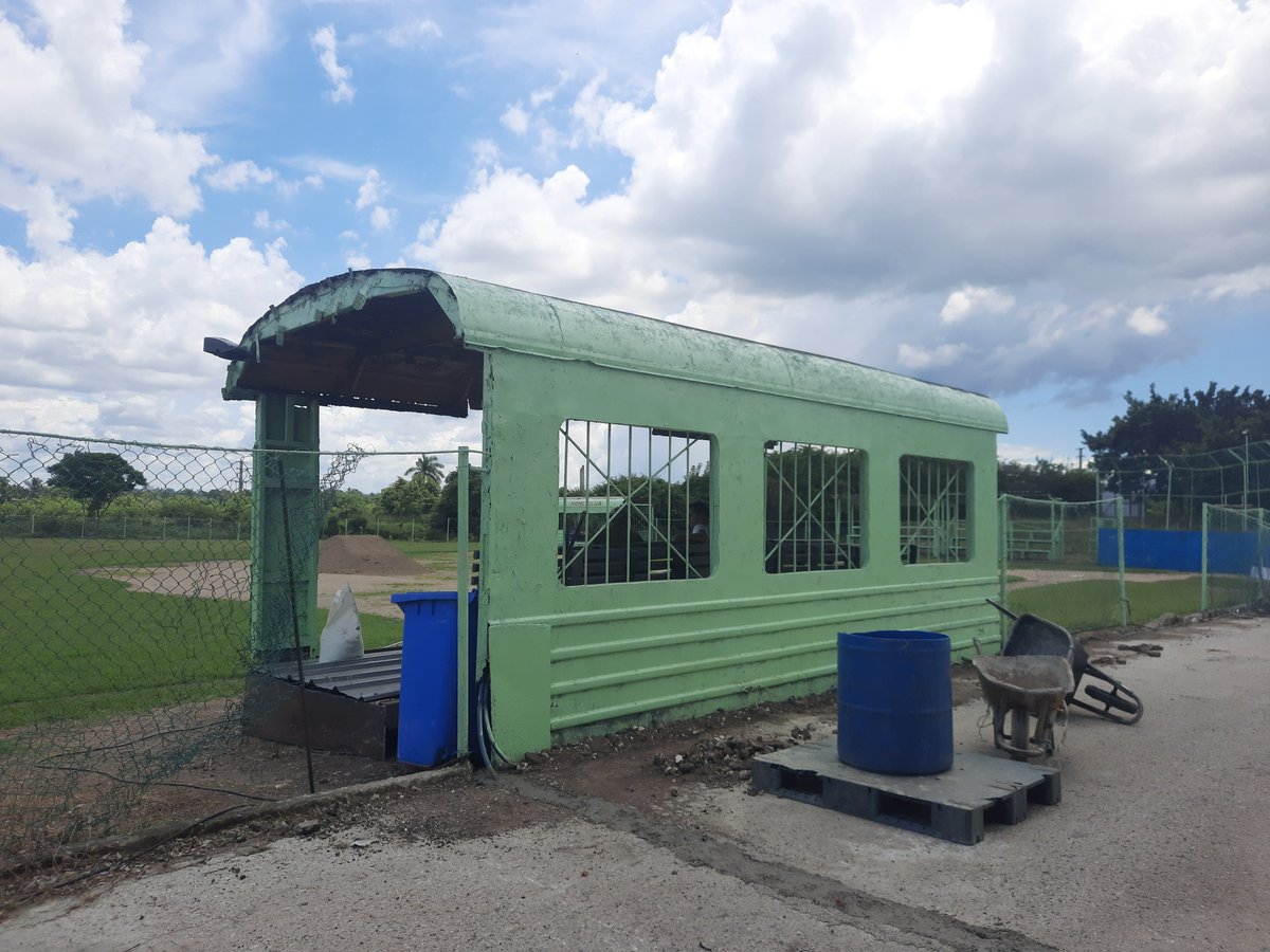 ermpvc's tweet photo. La Emp. Recuperación de Materias Primastam #VillaClara ultima detalles en su estadio para la Copa de Sofboll "13 de Agosto" que se desarrollará aquí este domingo a las 9 am en honor al #ComandanteEterno en fecha de su natalicio.
#ERMPVC #CubaRecicla #IndustriasCuba #FidelCastro https://t.co/2a0ZqRI9kp