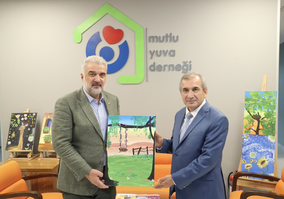 “STK’lar, vazifelerinde hiçbir karşılık beklemeksizin daim ve kaimdirler.”

İl Başkanımız Osman N. Kabaktepe ile birlikte Mutlu Yuva Derneği’ni ziyaret ettik. Genel Başkanı Abdulkadir Yazıcı’ya ve ekibine misafirperverliklerinden dolayı teşekkür ederiz.

📍Bağcılar
🗓️ 10 Ağustos