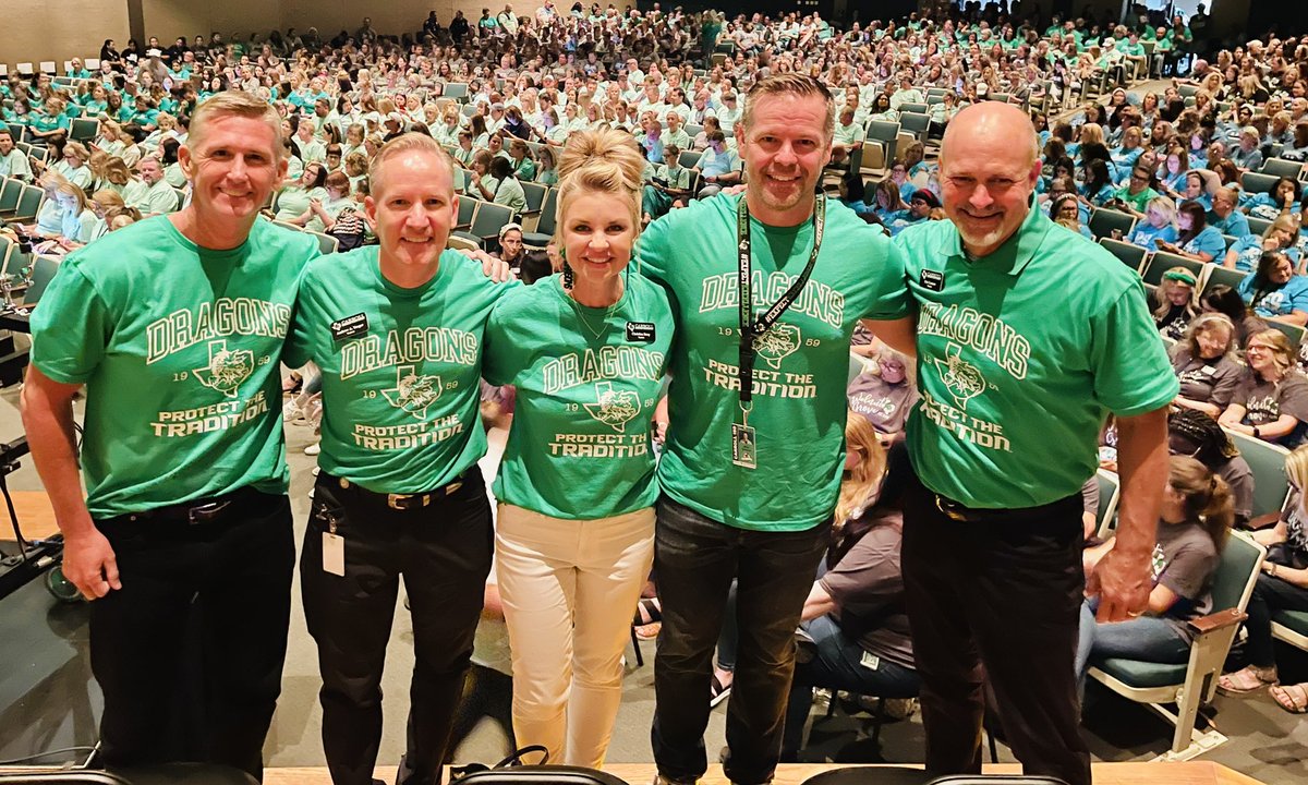 ewlannen's tweet photo. The Carroll ISD Convocation &amp; Back to School Bash was a huge success.  We welcomed back all our teachers and staff and enjoyed a fantastic meal thanks to our amazing BBQ team. It is going to be a great year.  Go Dragons! #InspireExcellence https://t.co/GwNSrgJjsU