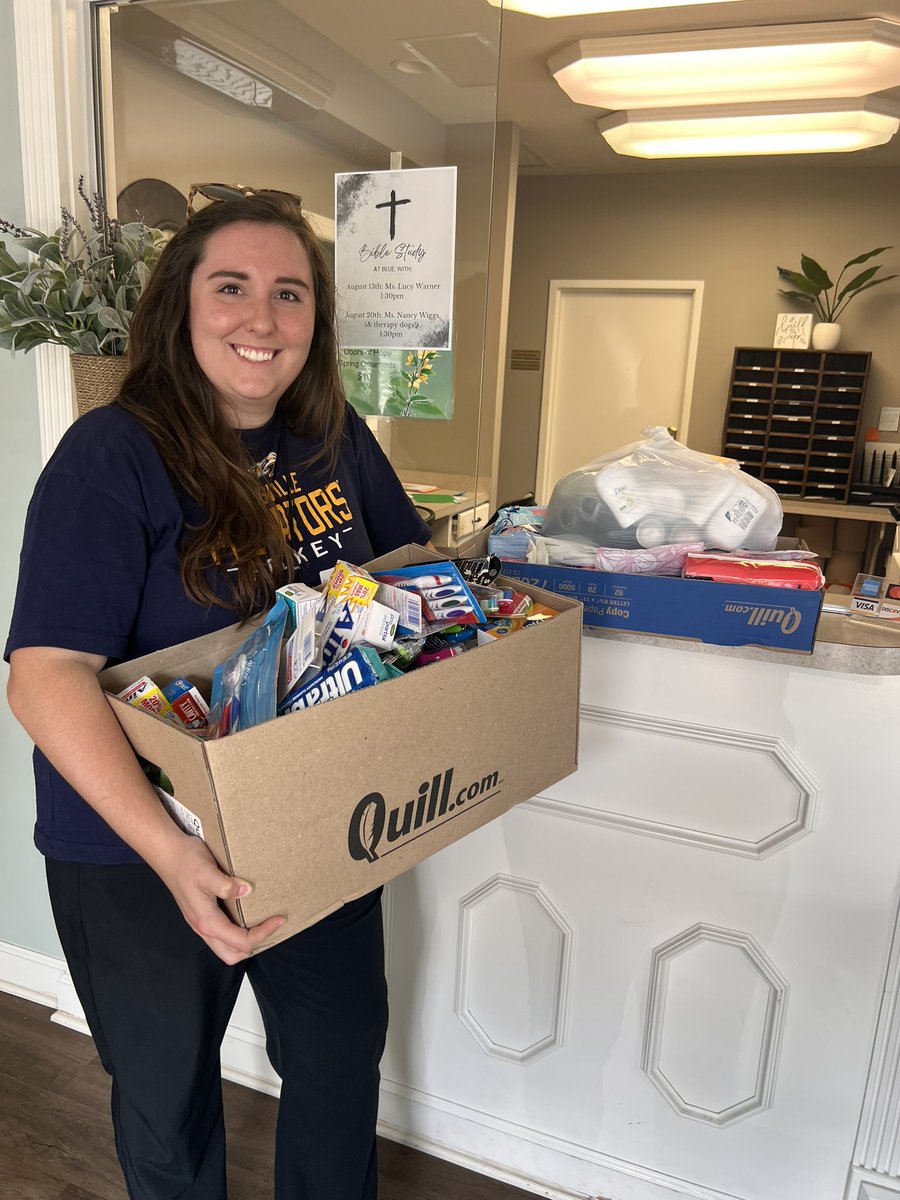Thank you Doors of Hope for your donation to Oakland Middle's clothing and hygiene closet.