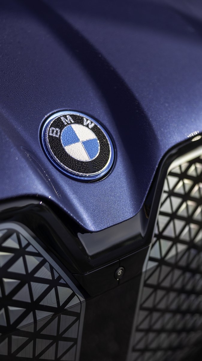 bmwofwc's tweet photo. Take advantage of the $9,900 EV Lease Credit on New BMW iX Models at BMW of West Chester this weekend!
Pictured is a 2024 BMW iX xDrive50i in Phytonic Blue.
https://t.co/mU6ndiiYDz
#bmwelectric #bmwix #bmwofwestchester #piazzaautogroup https://t.co/WUSAspTAXk