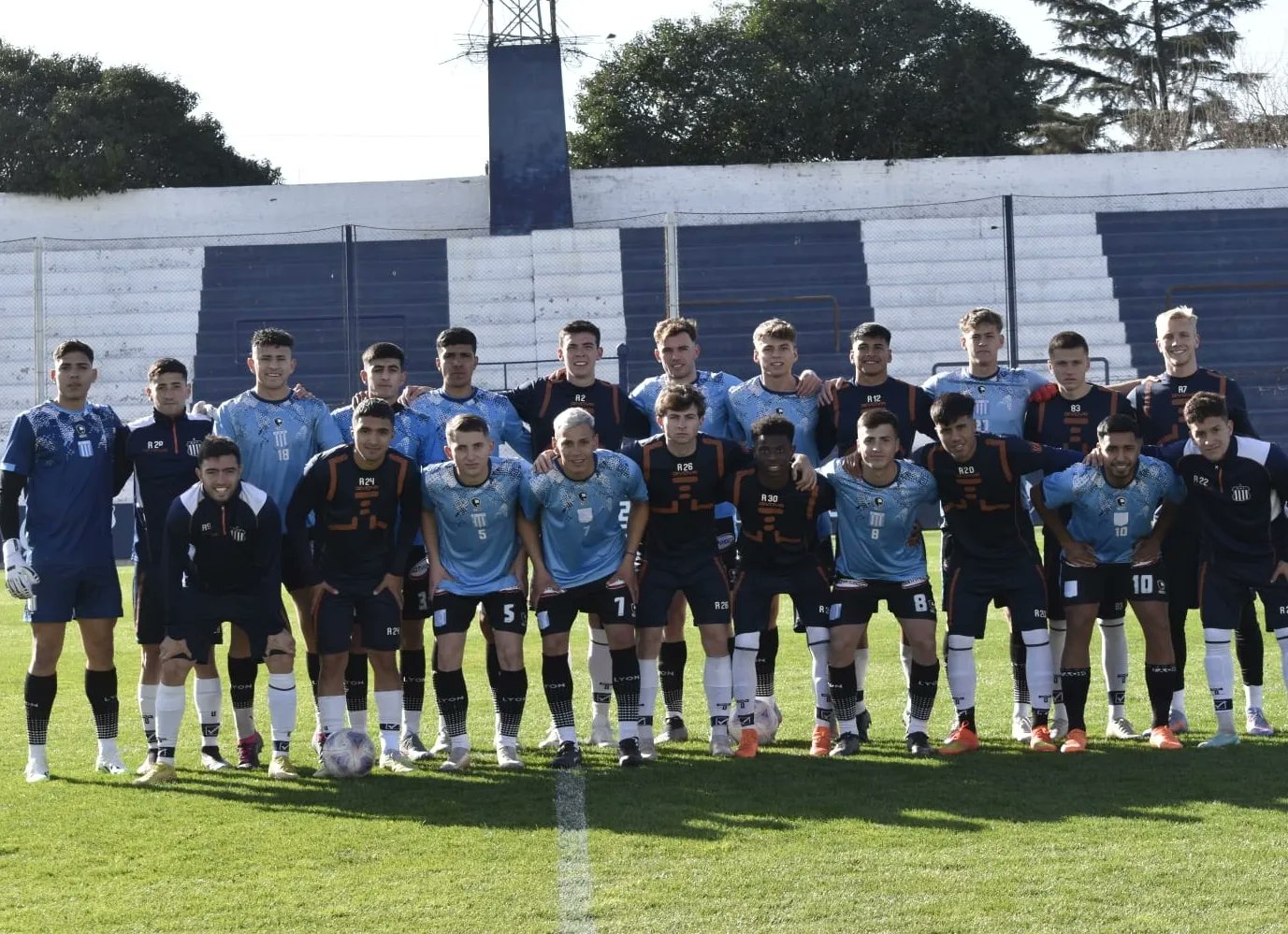 Las reservas de Racing y Talleres se enfrentaron en amistosos | Canal Showsport