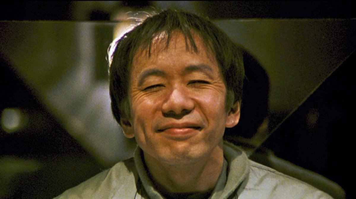 낯익더니 <동경의 주먹>의 주연/감독 츠카모토 신야ㅋㅋ 이번 기회에 얘기한다 동경주먹은 음악 명작임. <이치더킬러>가 오프닝에서 체인 이미지를...