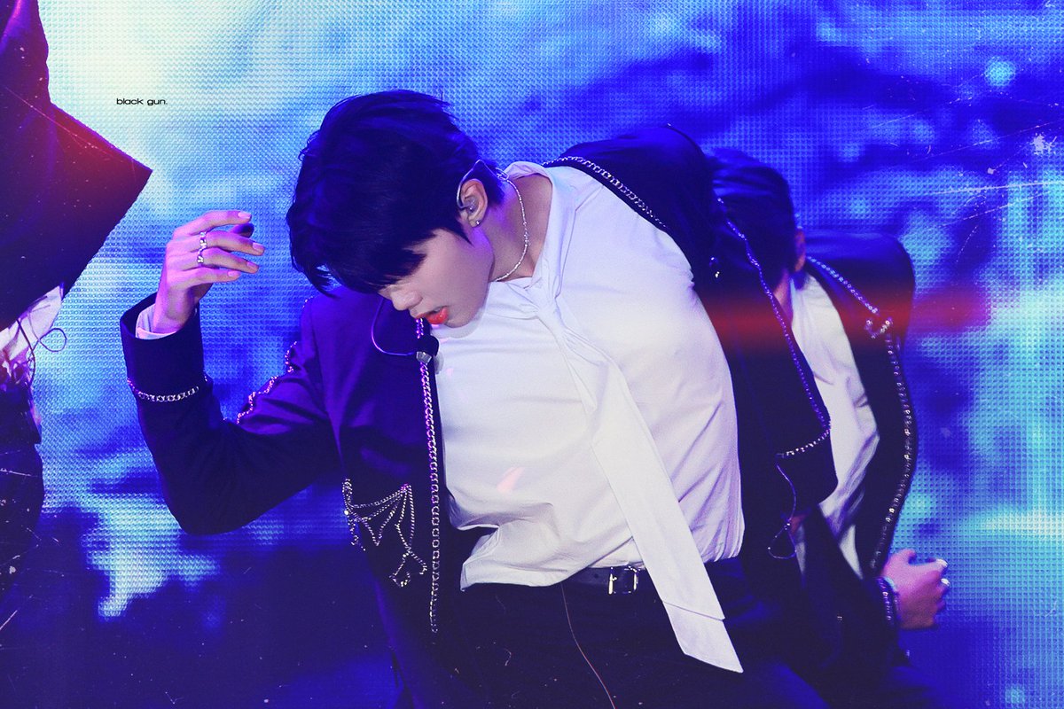 black gun. tweet media