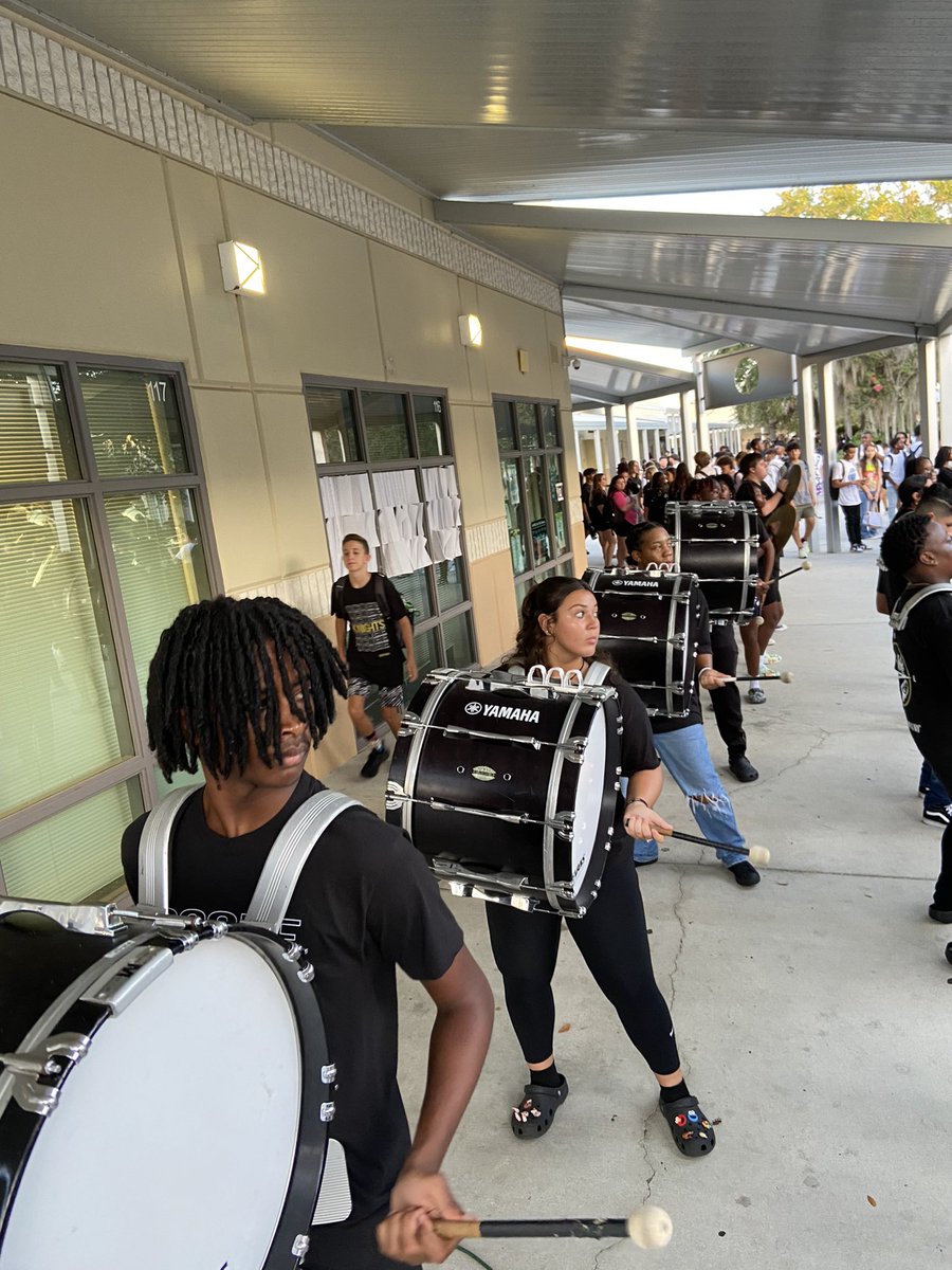 OcoeeDrums's tweet photo. One time for this year’s FIRST “Black & Gold Friday!” 👌 #ocoeehighschool #echopercussion #ohsknights @OcoeeKnights @Ocoeehsband https://t.co/TzZ4CObxw3
