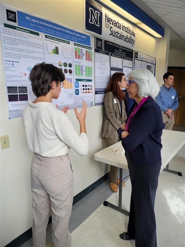 unevadareno's tweet photo. Campus leaders &amp; community members engaged in conversation about the circular economy for lithium batteries &amp; the economic, societal &amp; technological opportunities offered by the @NSF Engines Development Award. #NSFfunded #LithiumLoop #UNRresearch (2/4) https://t.co/DPNomAjp8u