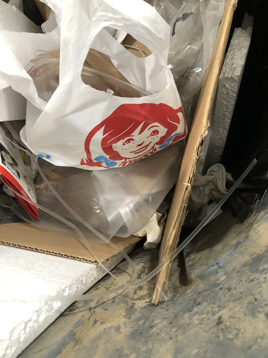 castlecullen's tweet photo. @Wendys your soggy, flavorless chicken and rubbery square pieces of egg Cobb salad left my boss HANGRY for the rest of the day.  Thanks 😵‍💫 https://t.co/wEaBsg58TY