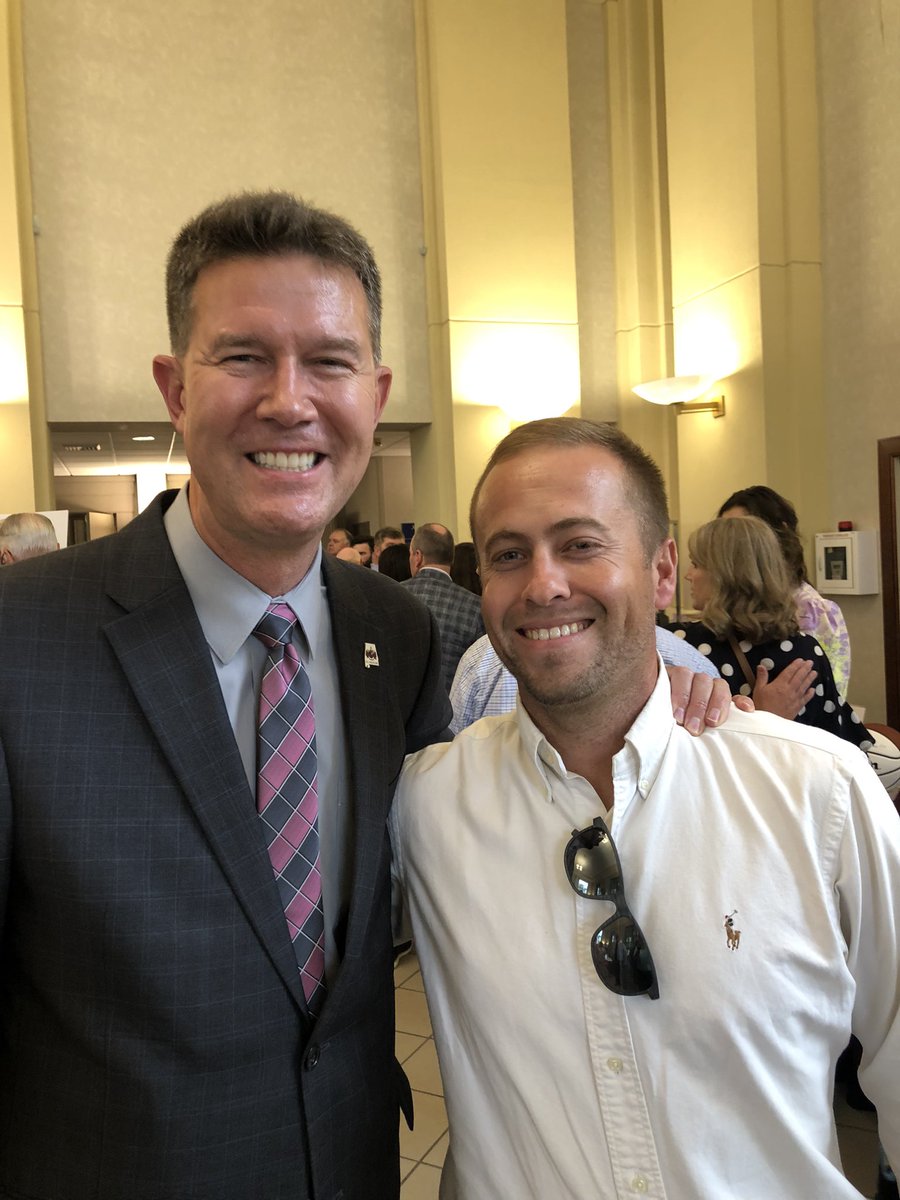 JohnHMerrill's tweet image. It was great to be back in Lauderdale County last night and attend the annual University Of North Alabama Lions @UNAAthletics fundraiser at the Shoals Marriott! It was great to see so many of my friends and to hear the great #ArchieManning speak at the event! #RoarLions #All67