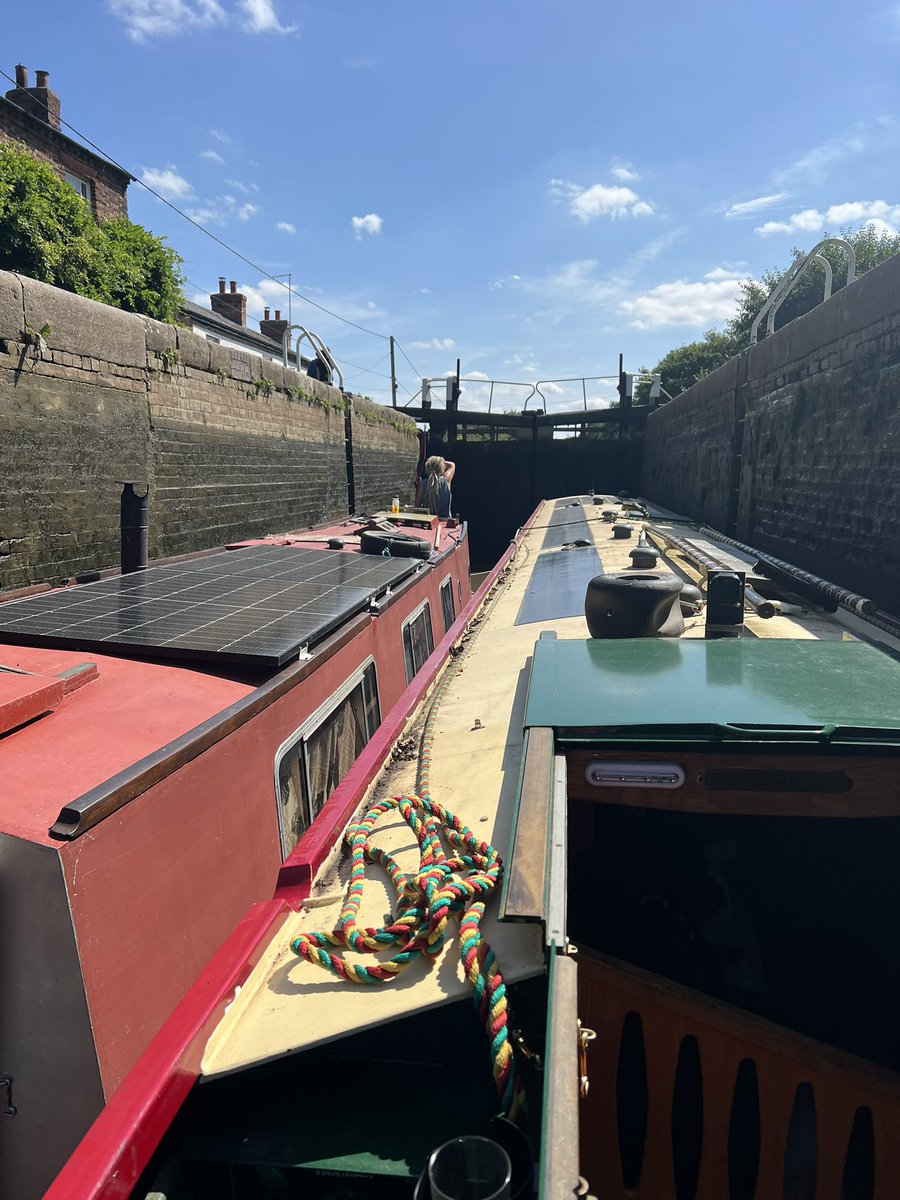 Good deed for the day, she broke her foot bottom lock on GU(Whilton Marina), pound kept emptying so towed backwards through the lock and off for X-Ray…
