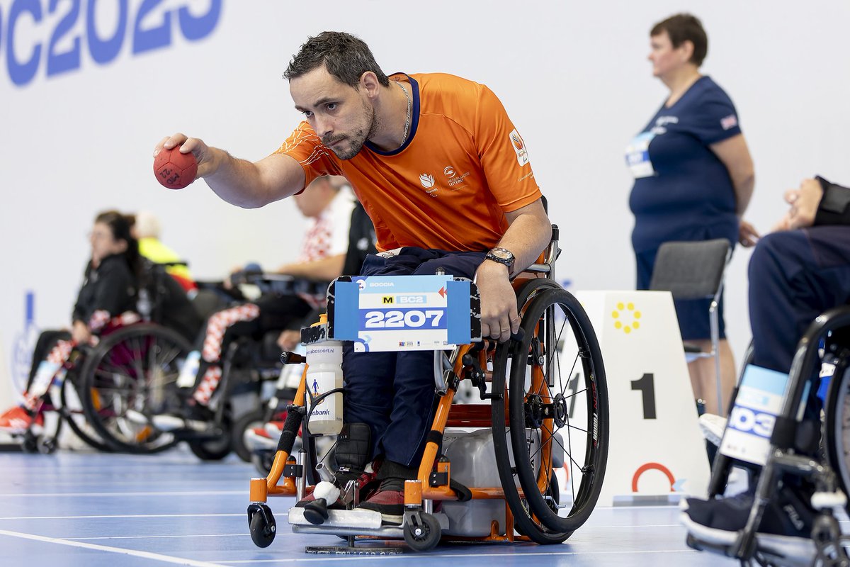 europaralympic's tweet photo. 🔴🔵⚪️ Full house 🏠 for the boccia semi-finals!

Tomorrow competition moves to the city centre courts at Schouwbergplein for the finals. See you there!

#EPC2023 https://t.co/VYL2ucjs2d