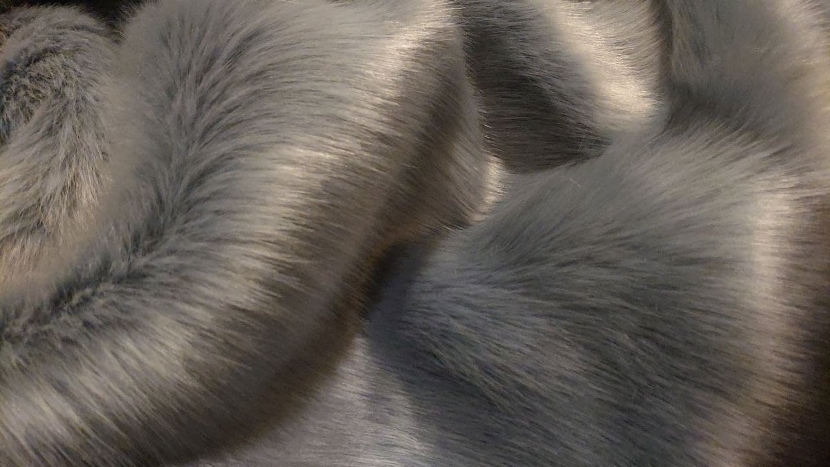 FlutterPrint's tweet image. Our fursuit fur is now on Etsy for sale.
Clocking in at only £55 per yard.
we are planning to move away from this stock onto new things so this will only last as long as our stock will.

etsy.com/uk/shop/Flutte…

If you have any questions PM us :D
#fursuit #fursuitmaker #furry