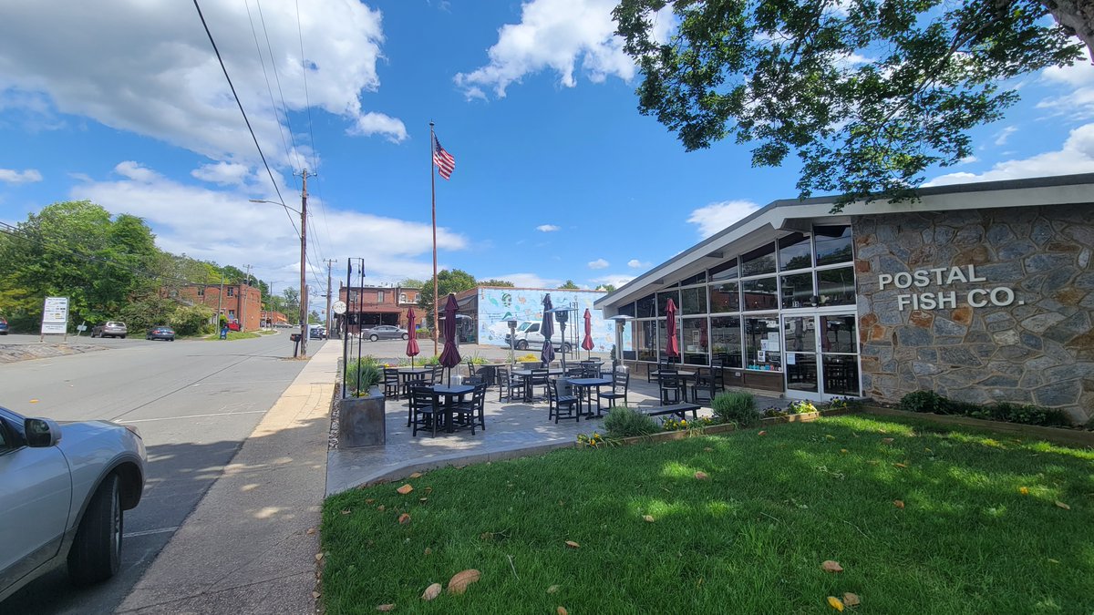 ShipleyBeef's tweet photo. Be sure to check out and book a reservation at @postal_fish_co for a delicious seafood meal!

You can also enjoy your Postal Fish Co. meal with some of the best Shipley Farms meats!

#seafood #postalfishcompany #shipleyfarms #northcarolina #ncrestaurants https://t.co/vKNNEGEkxU