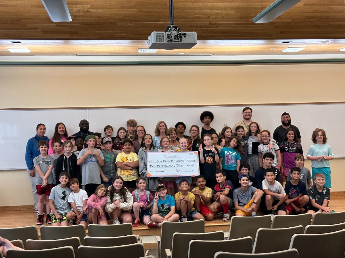 Thank you @ReliantGives for your generous $20,000 donation! 🧡

We truly appreciate your generosity and commitment to our cause. Your help will make a big difference for our students and we can’t thank you enough for your kind-heartedness. 🙌