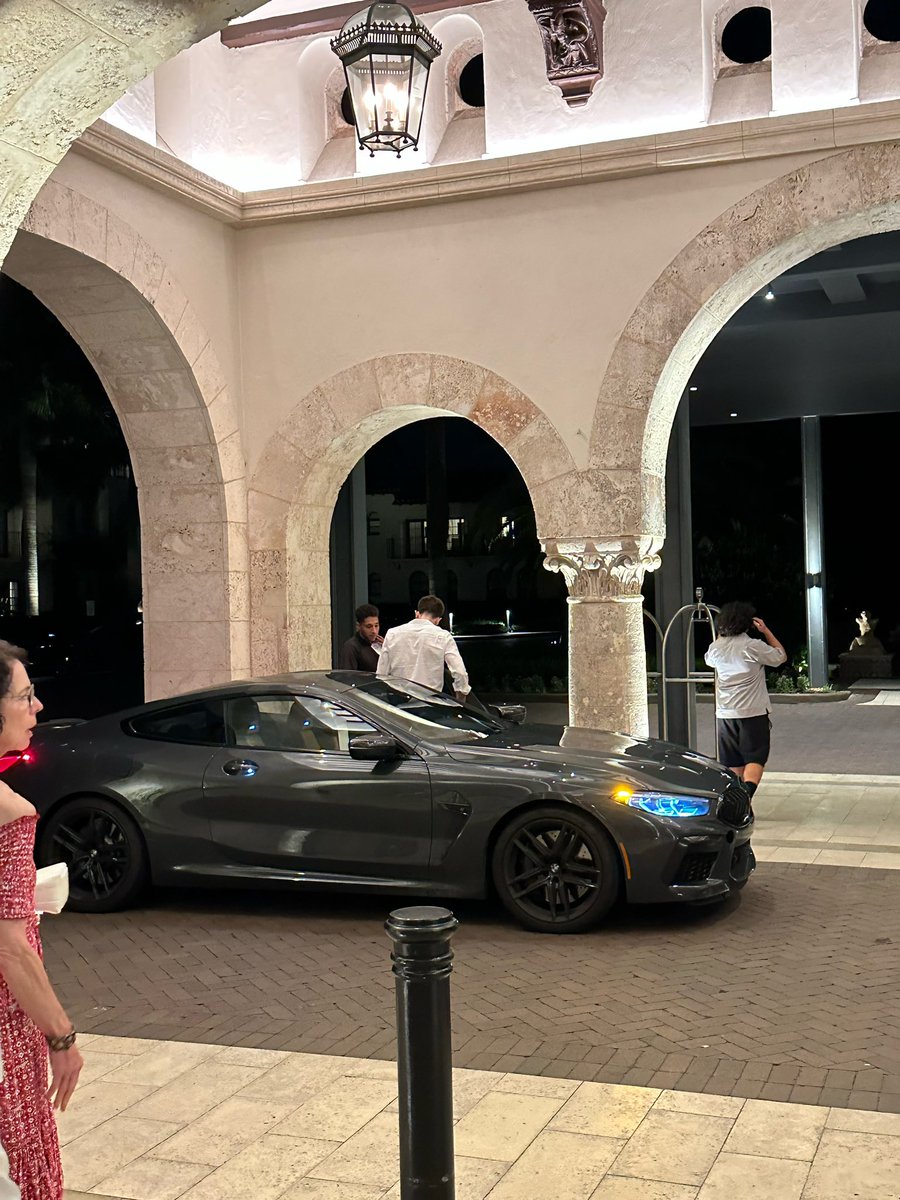 AmeerHussain's tweet photo. That 1 pillar right there behind this car costs $250k a pop. There are hundreds of them around this building. 

Making $100 a day running a short form agency will take 27+ years of working every single day of your life to buy one of these pillars (considering you manage to save $25 a day).

If you want to get to level up, get off twitter, stop watching podcasts. Build a powerful network & start working on something important for society.

I understand not everyone is meant to focus on success and money, but I wasn’t speaking to those people.