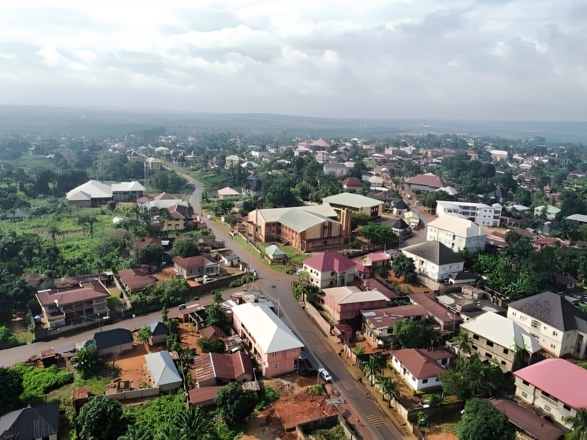 AfricaFactsZone's tweet photo. A village called Abiriba in Abia State, Nigeria. https://t.co/gsXF5qJ4om