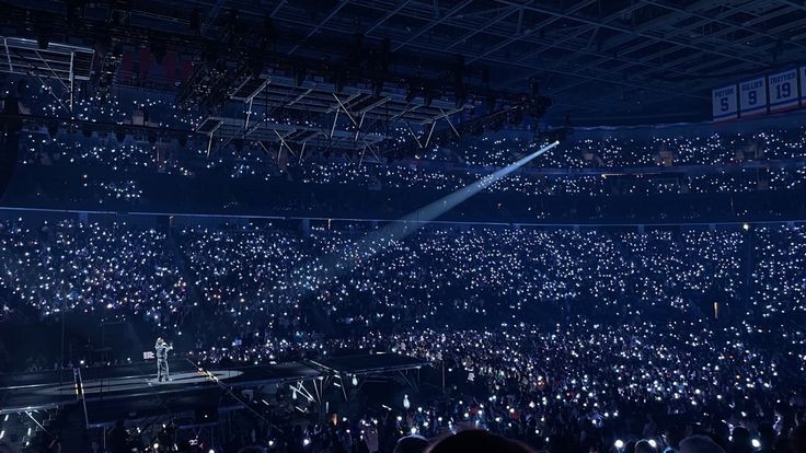 Yehope_'s tweet photo. Mini AU || yoonmin || Tony Montana

Dónde después de aquella icónica presentación de jm y Yg, las emociones estaban a flor de piel, tanto así que al finalizar el concierto, ambos fueron a celebrar a casa del mayor + https://t.co/dMqGD6f4jR