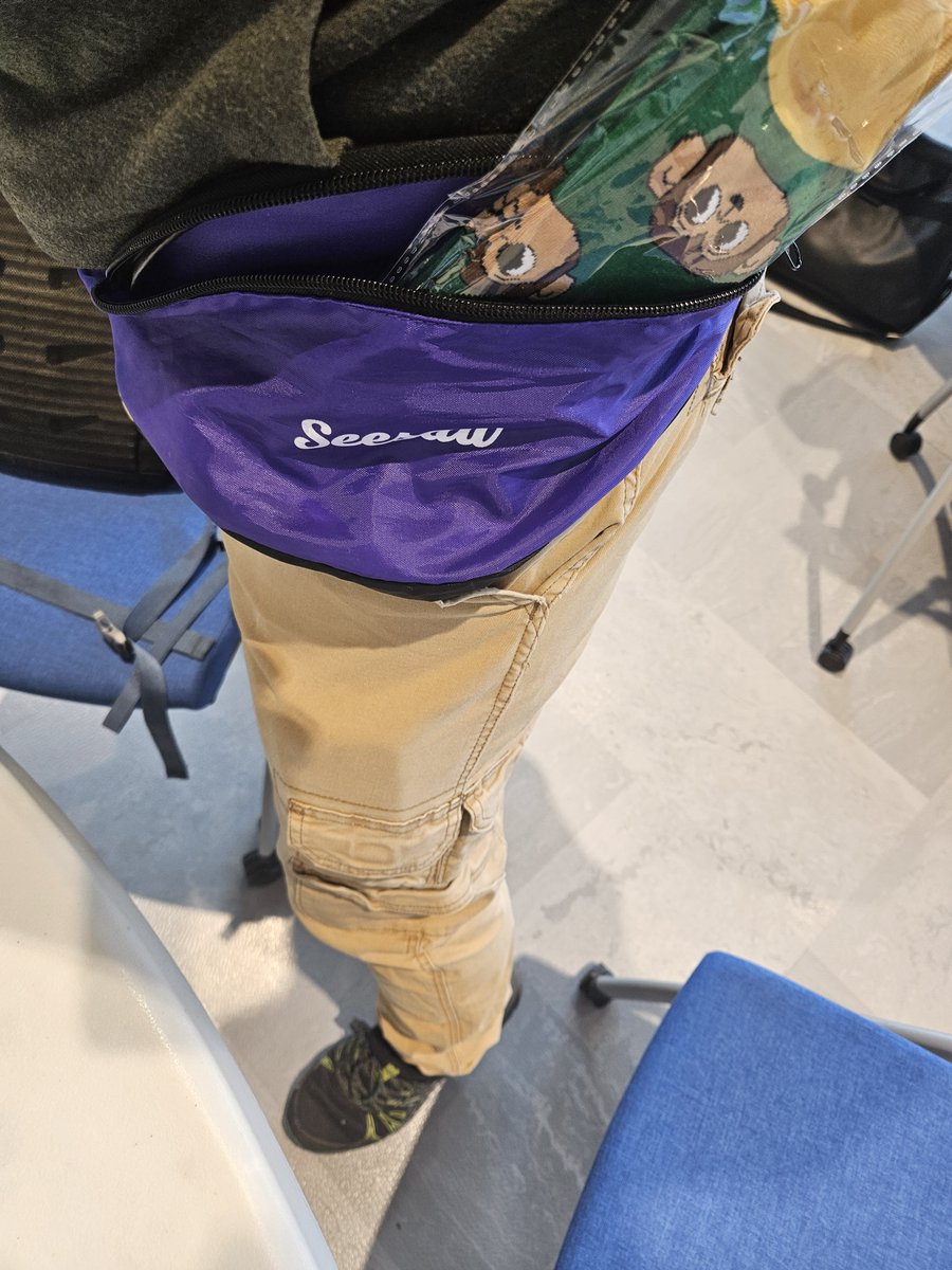 I got some <a href="/Seesaw/">Seesaw</a> and <a href="/CodeMonkeySTU/">CodeMonkey</a> swag from <a href="/LaurenRataj3/">Lauren Rataj</a>!