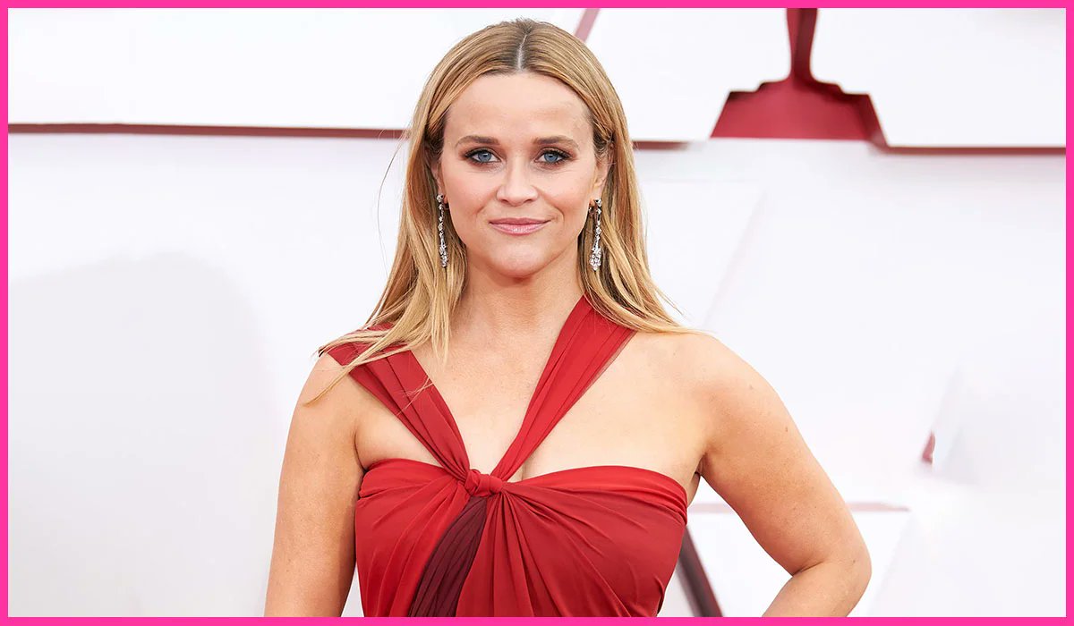 cele_post's tweet photo. Reese Witherspoon navigates life post-split from Jim Toth, prioritizing personal happiness over rushing into new romance. Dive into her journey: https://t.co/BgkhxQPZQU
#ReeseWitherspoon #PostSplitJourney https://t.co/Iy9GD60cid