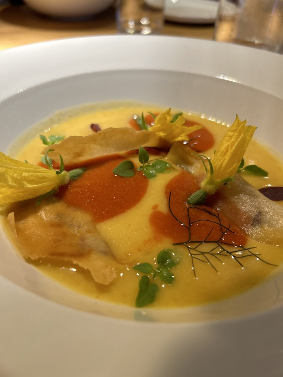 Any food loving #yachties visiting #Venice #Venezia absolutely owe it to themselves (and their bosses) to visit “IL REFETTORIO” on Calle S. Rocco.
A haven of culinary happiness in the middle of a minefield of tourist traps.
You won’t regret it! 
#gastronomía #venicerestaurants