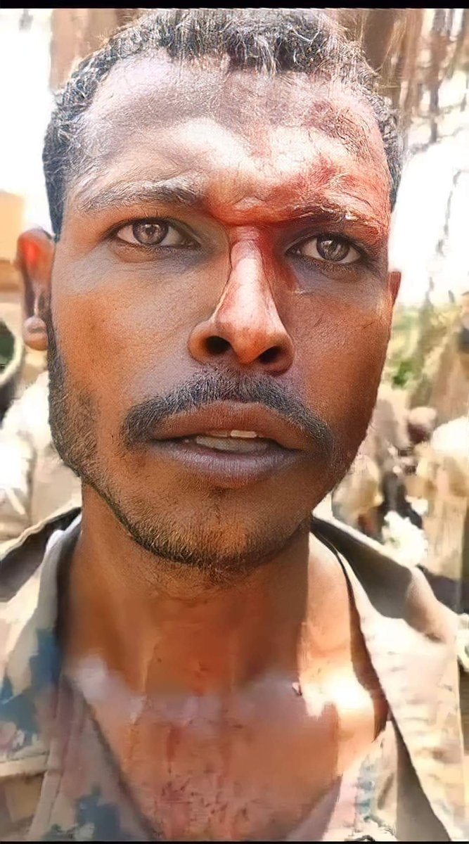 yasin123ah's tweet photo. اقسم بالله نظرة اسد ،،
اقسم بالله ح تتمنو الموت يا جنجويد امنية وما بتلقوة القادم بالنسبة ليكم جهنم ،،
لهم الرحمة والمغفرة جميعاً ،،
وشكرانيين ،،
#فك_اللجام 
#ناس_الشجرة_بسلمو_عليكم https://t.co/uq3iDuVCu1
