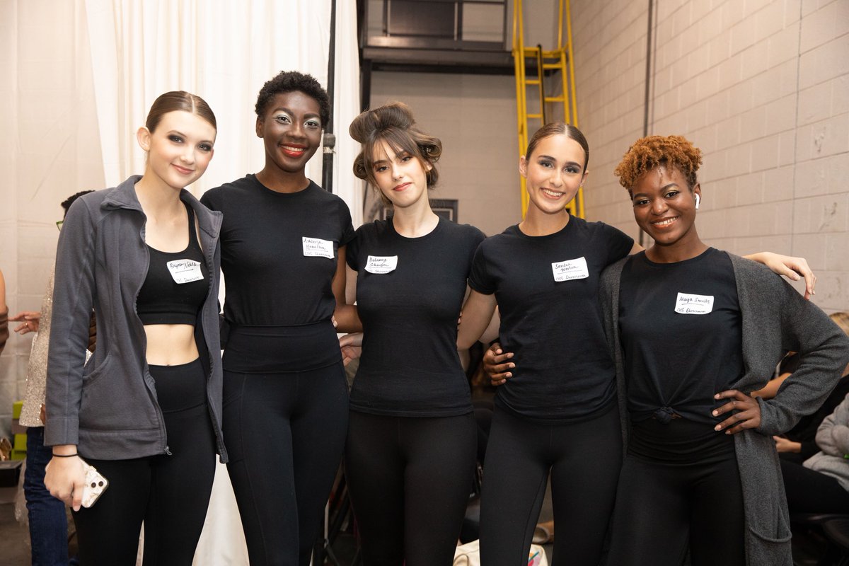 ChasFashWeek's tweet photo. 🚨 ATTENTION: DEADLINE EXTENDED 🚨

The deadline for models auditioning to be a part of Lexus CFW The Events has been extended to Monday, August 14, at 5PM. APPLY NOW at the link below.

https://t.co/B71B81Jcw6

#LexusCFW #Model #RunwayShows  #CastingCall  #FashionWeekReturns https://t.co/PvjksGf8oU