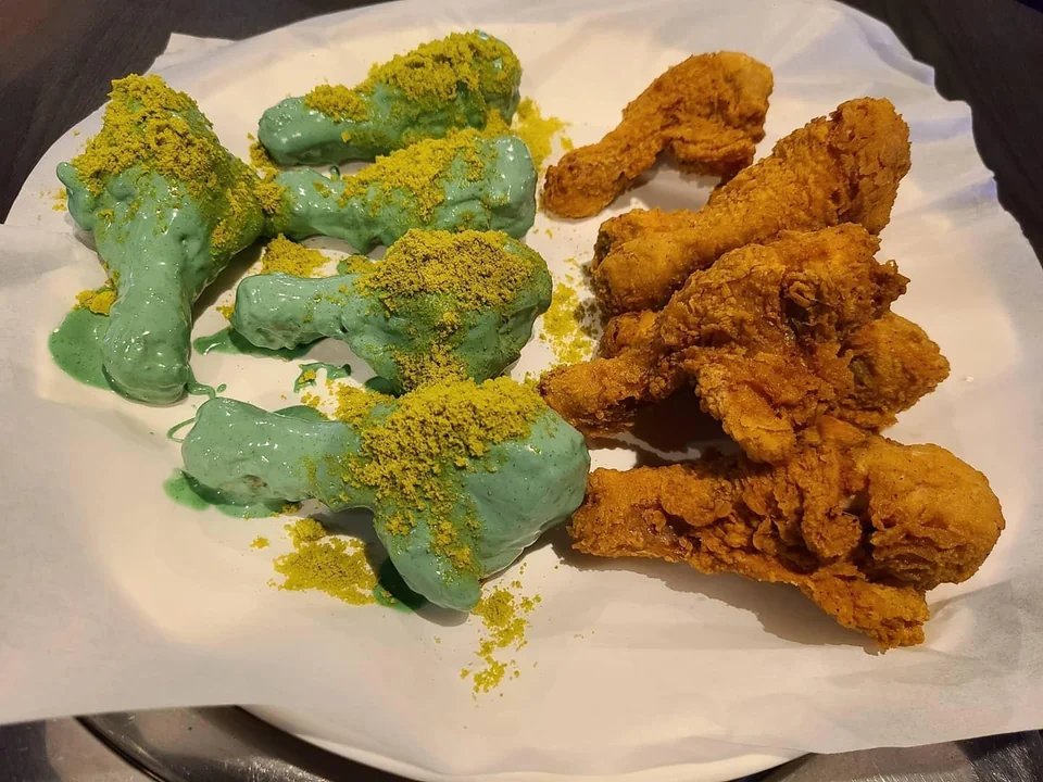 messedupfoods's tweet photo. mint chocolate chicken wings https://t.co/BohZVgALum
