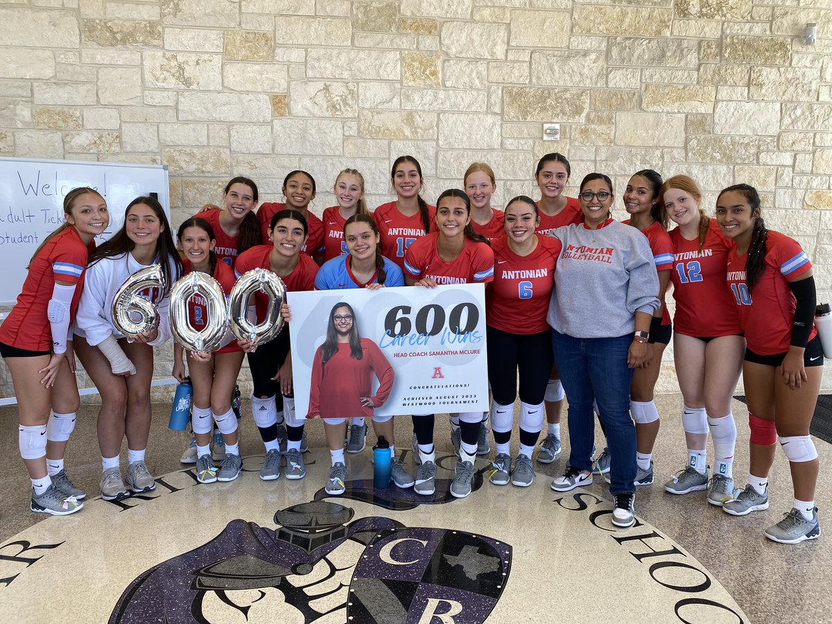 Congratulations to Coach Mac on hitting 600 career wins with a win over Cedar Ridge!! #weareantonian #rolltribe #acpvolleyball