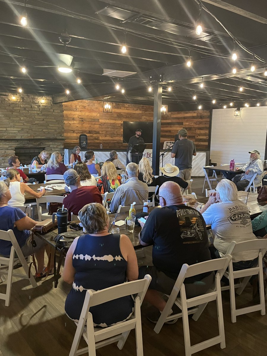 Big shoutout to the Republican Women of Black Canyon for inviting me to speak this past Wednesday. Appreciate all who took time out to hear from me and participate in Q+A.