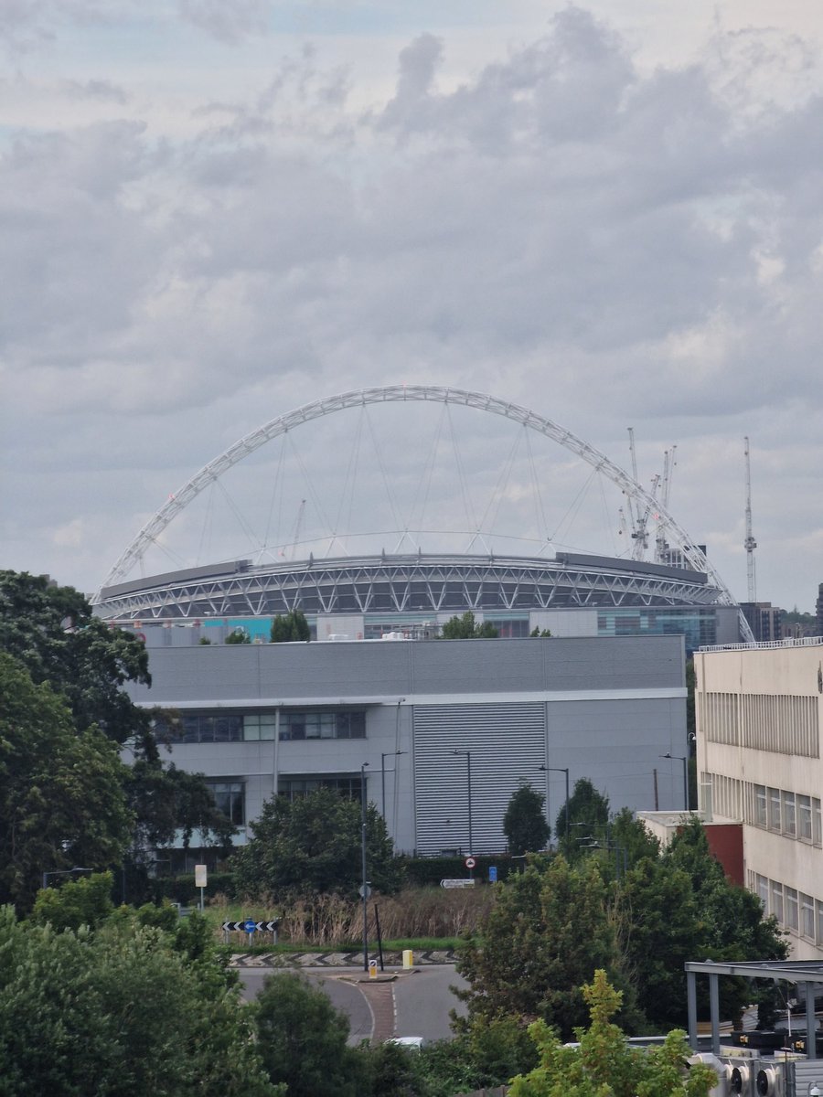 bobbybucknall's tweet photo. Wembley in sight roll on tomorrow @hullkrofficial let's get it done  rrtr coyr 🔴⚪️🔴⚪️ https://t.co/cpsoipY4Wx