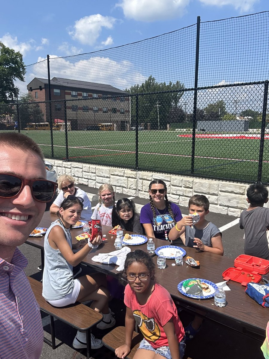 Mr. Fenty tweet media